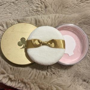 Estée Lauder Beautiful perfumed body powder, brand new!